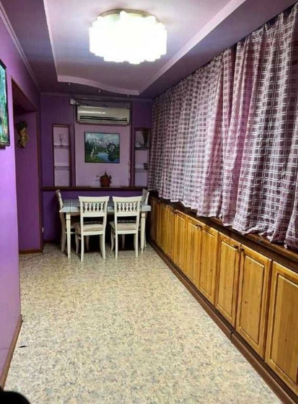 Продам 4/4/4 Буюк Ипак Йули Продам 4/4/4 Буюк Ипак Йули