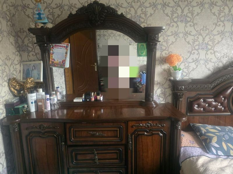 Shkaf, yotoqxona va garniter sotiladi! Shkaf, yotoqxona va garniter sotiladi!