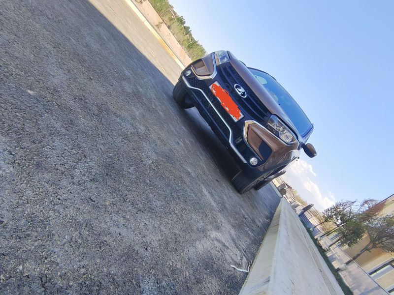 Lada Xaray cross ful Lada Xaray cross ful