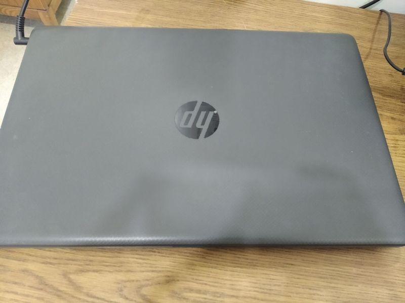 Hp noutbook sotiladi продаётся Hp noutbook sotiladi продаётся