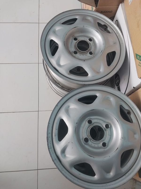 Spark diska sotiladi R 14 Spark diska sotiladi R 14