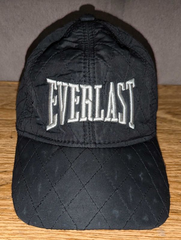 Тёплая кепка-ушанка Everlast (оригинал, утеплённая)