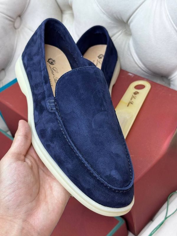 Loro Piana На скидках Loro Piana На скидках