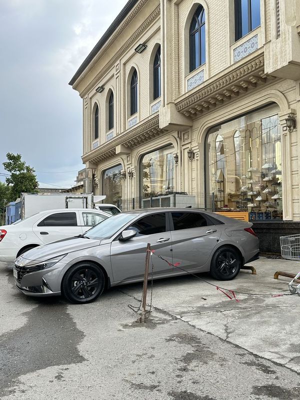Elantra 2022 kareyskiy zborka kraska toza Elantra 2022 kareyskiy zborka kraska toza