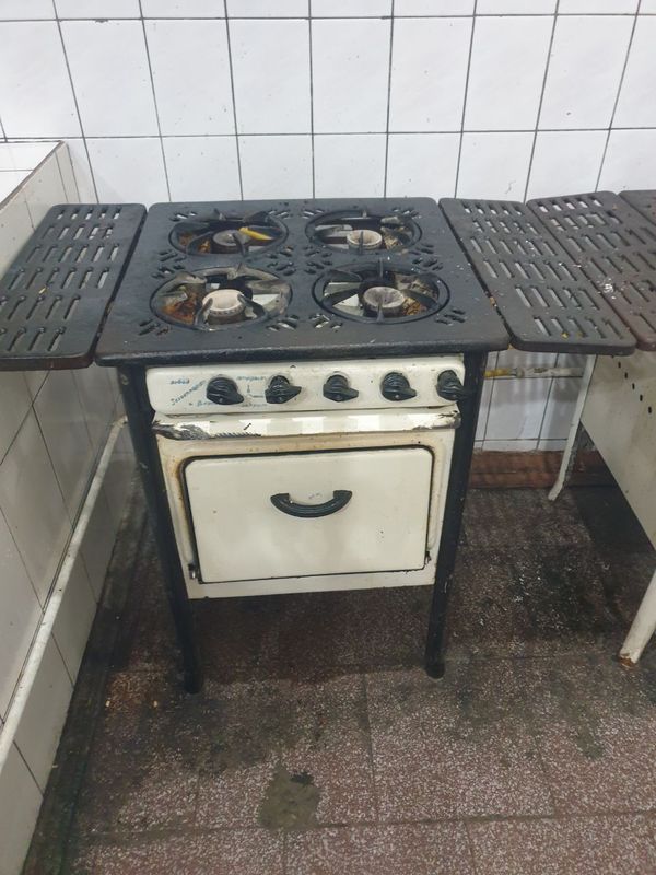 Chugunni gaz plita