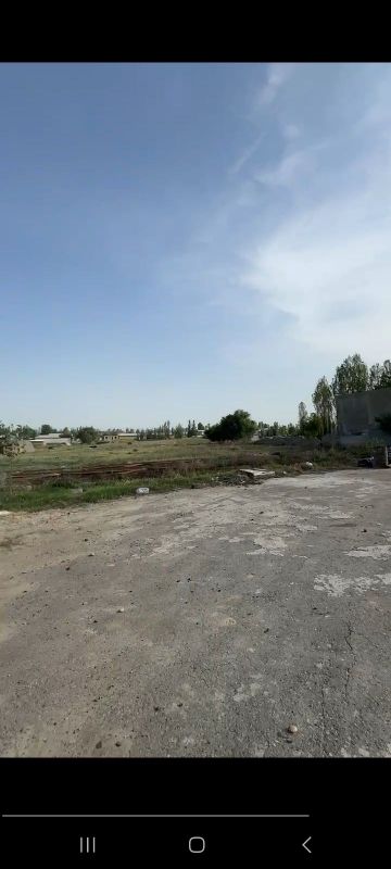 Uchastka sotiladi