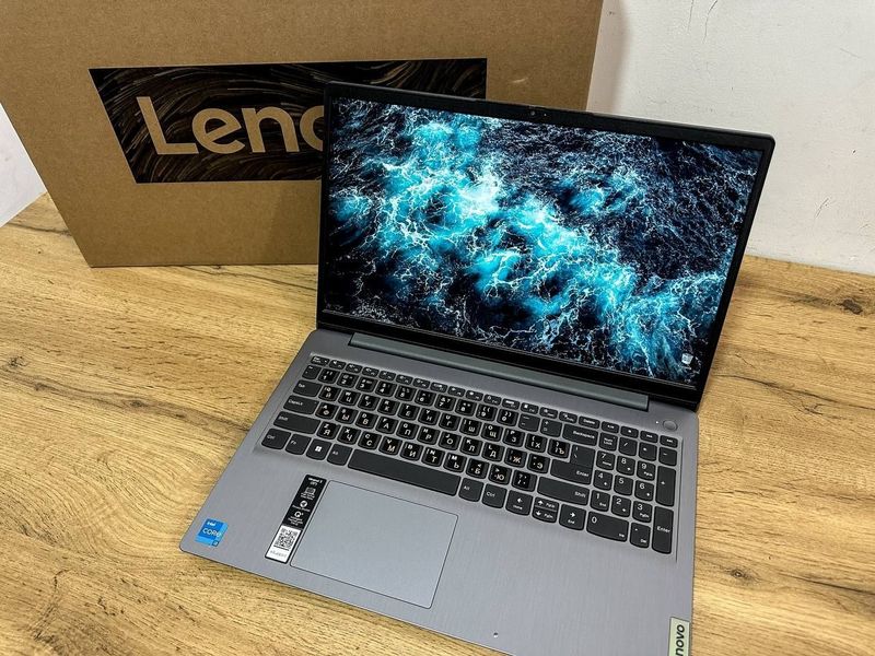 Noutbuk Lenovo biznes klass sensor