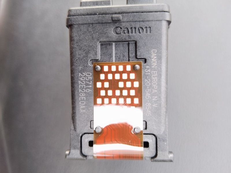 Canon rangli va qora kartriji Canon rangli va qora kartriji