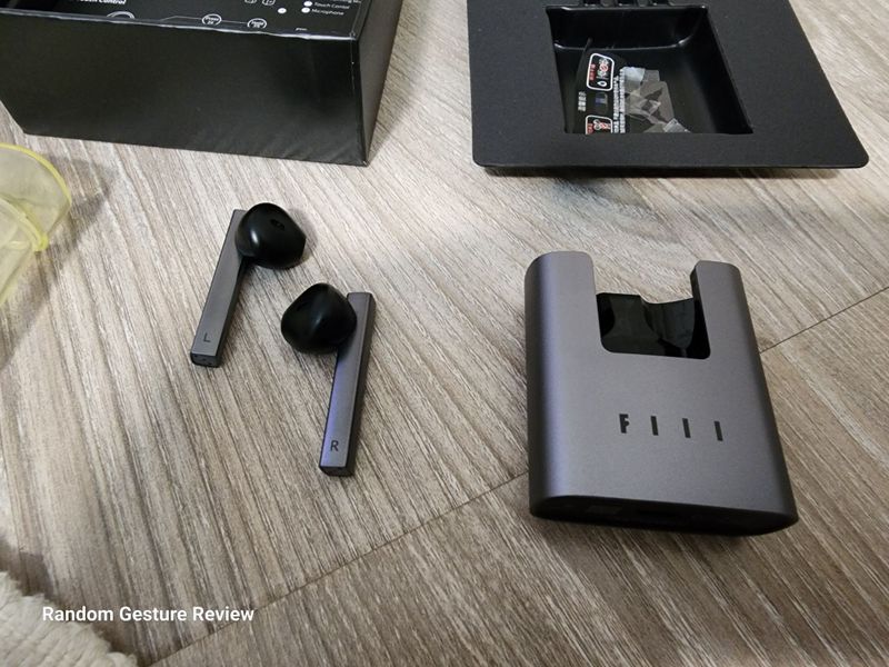 Продаётся или обмен Fiil CC2 True Wireless наушники