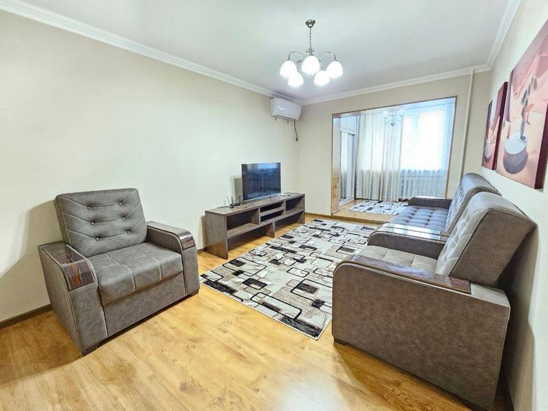 Аренда 2 комнатной квартиры Ц-1 кафе Street 77(консерватория)|09206