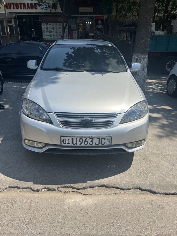 Жентра автомат 2014 йил. 330000 км. Краска крило капот багажда пит Жентра автомат 2014 йил. 330000 км. Краска крило капот багажда пит