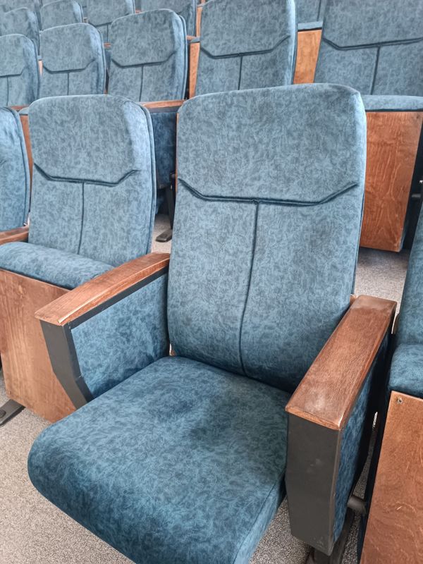 Kreslo teatr . Ofis kreslo