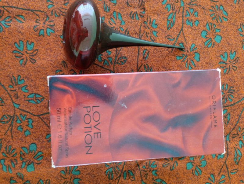 ORIFLAME dan LOVE POTION parfumne atiri ORIFLAME dan LOVE POTION parfumne atiri