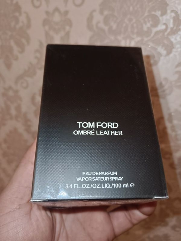 Срочно продам новый духи TOM FORD OMBRE LEATHER Срочно продам новый духи TOM FORD OMBRE LEATHER