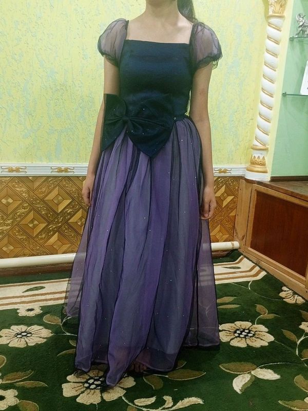 Xitoydan keltirilgan bazim uchun mos koʻylak Xitoydan keltirilgan bazim uchun mos koʻylak