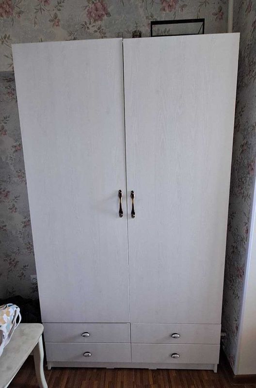 Продам шкаф Б.У. Продам шкаф Б.У.
