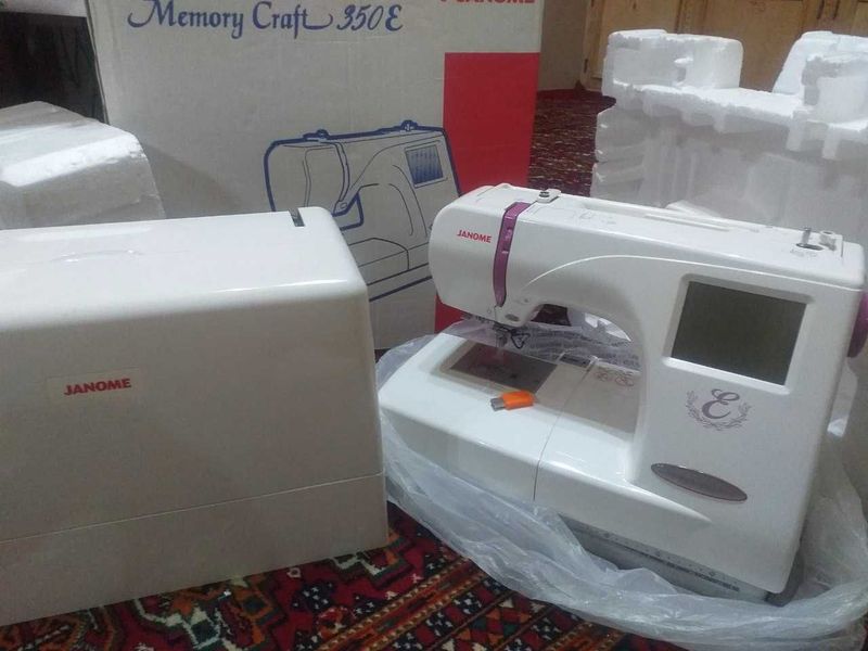 Компьютерный вышивка Janome 350E