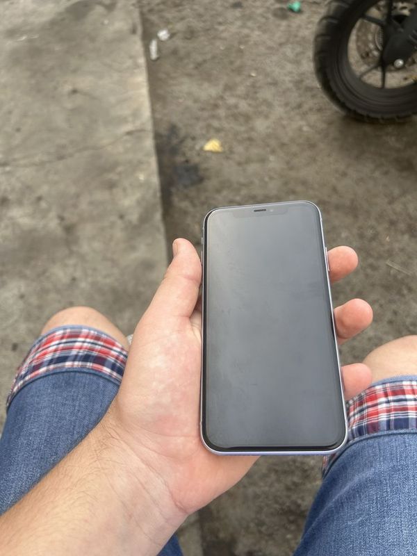 Iphone 11 xotira 64.gb Iphone 11 xotira 64.gb