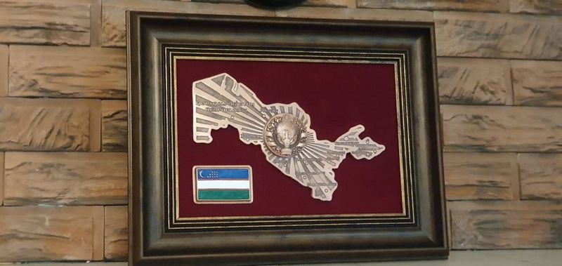 Подарочная картина из меди "Карта Узбекистана" — в раме Подарочная картина из меди "Карта Узбекистана" — в раме