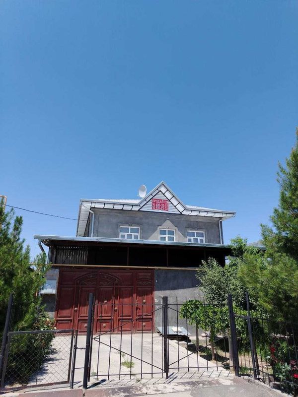 Xoji ota masjidi yonida Shinam xovli sotiladi. Xoji ota masjidi yonida Shinam xovli sotiladi.