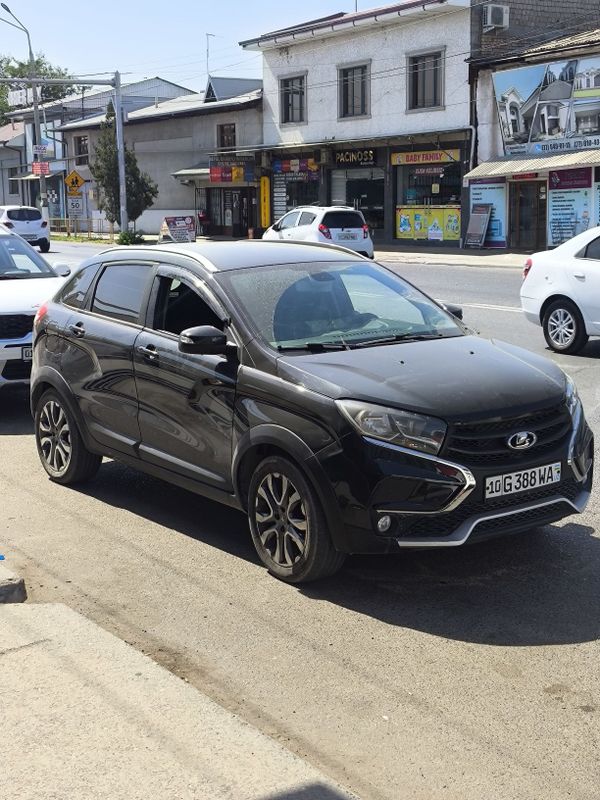Lada xray sotiladi srochniy Lada xray sotiladi srochniy