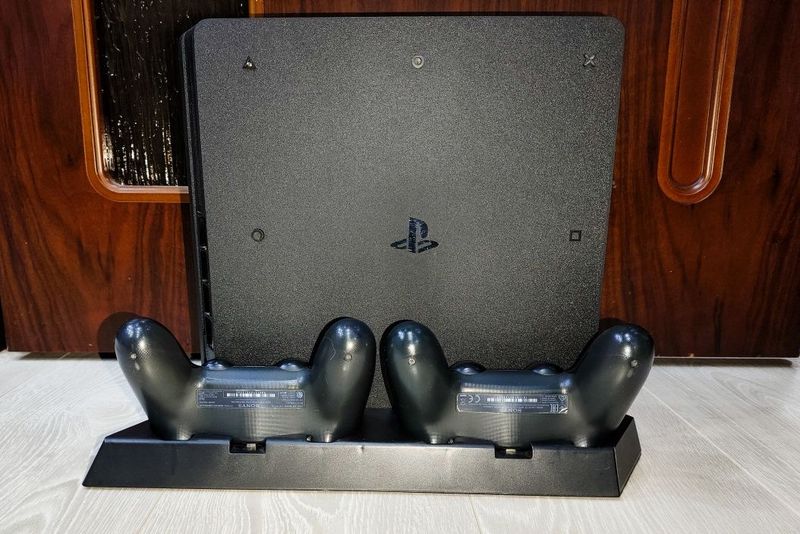 игровая консоль Playstation 4 slim 1tb