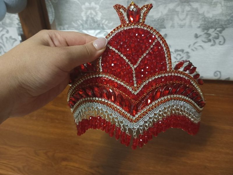 Diademalar sotiladi Diademalar sotiladi