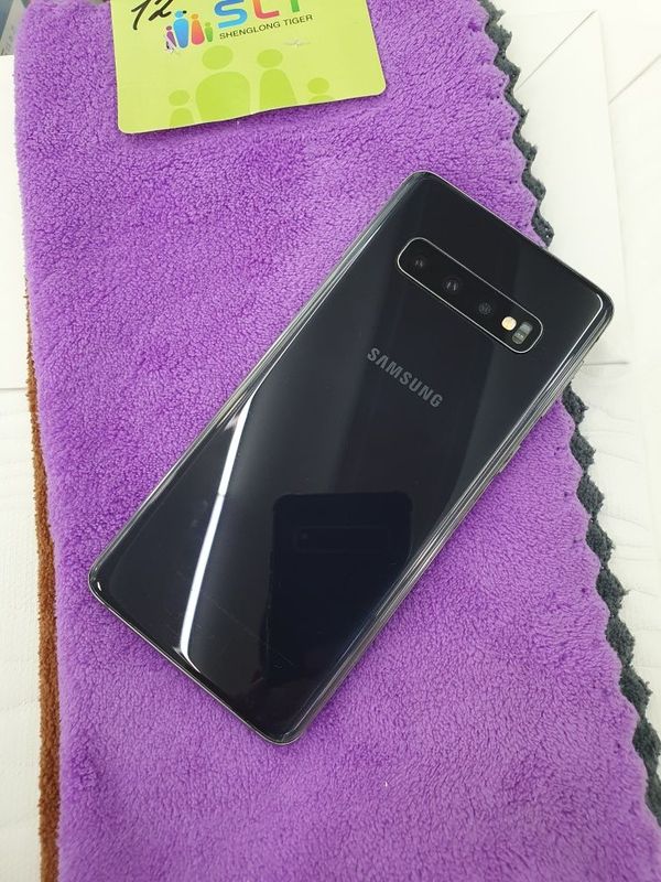 Samsung S10 8/128Gb dual sim Samsung S10 8/128Gb dual sim