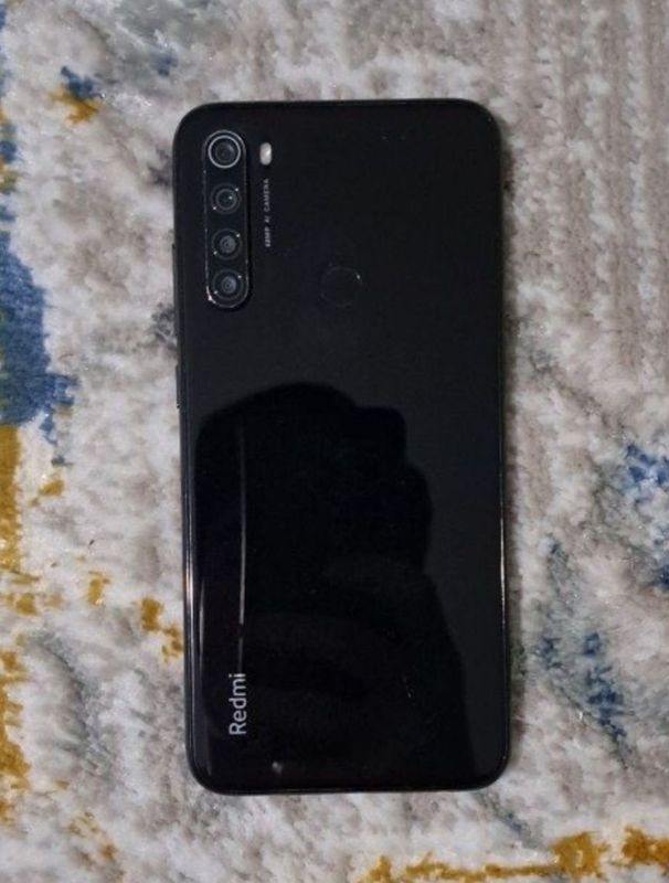 Redmi note 8 iphonega 8 yoki se ga abmen bor Redmi note 8 iphonega 8 yoki se ga abmen bor