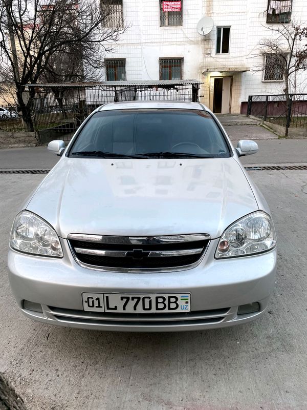 lasetti 1.6 avtomat 2013 metan gaz 130min probeg