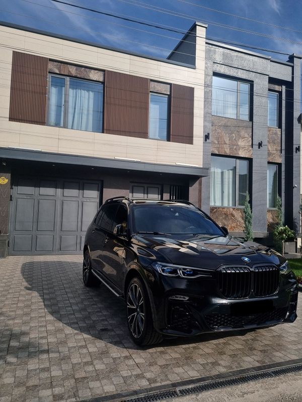 BMW X7 M50 individual