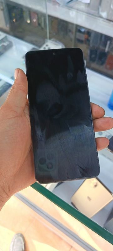 поко х5 5г бор экрани алишган оргиналига 8+8/256 х