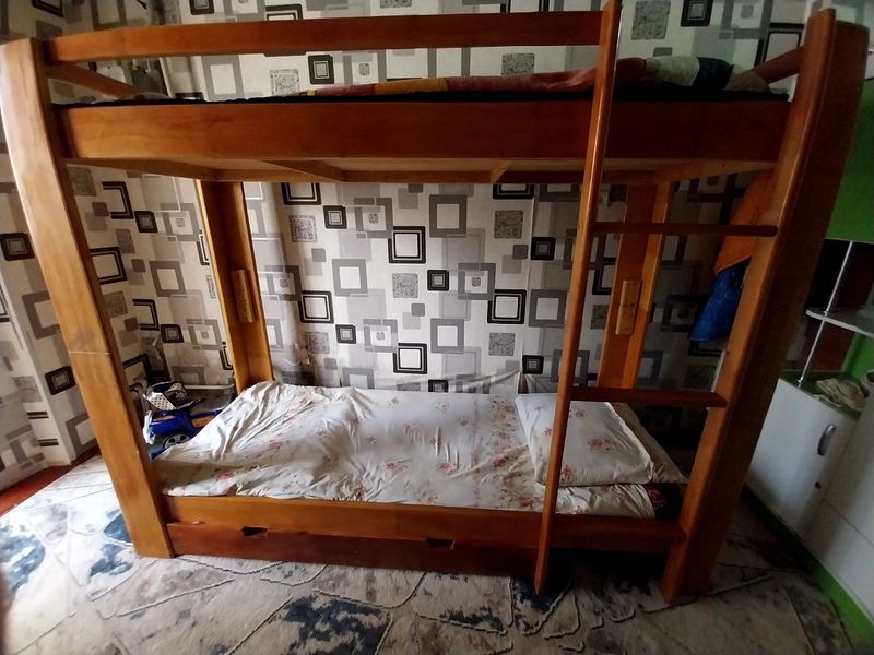 2. Qavatli divan 2. Qavatli divan
