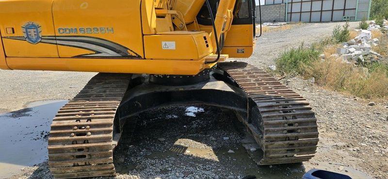 Экскаватор lonking CDM 6225 Экскаватор lonking CDM 6225