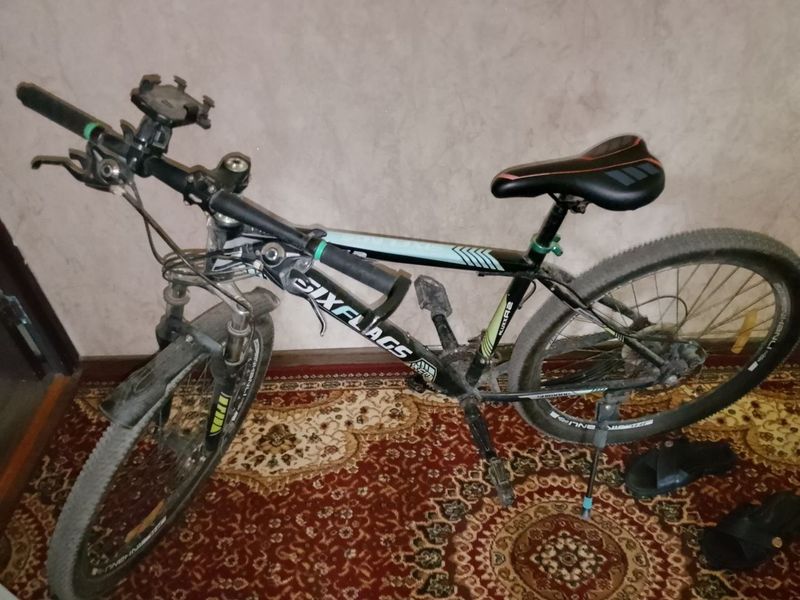 Velosiped sotiladi Velosiped sotiladi
