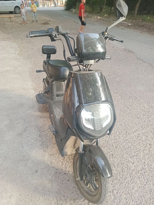 Elektro skuter sotiladi Elektro skuter sotiladi