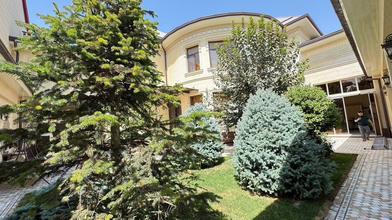 Аренда участок Мирзо-Улугбекский район метро Максим Горький 7 комнт
