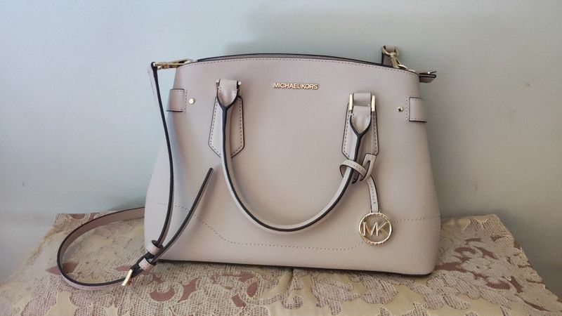 Сумка MICHAEL KORS оригинал Сумка MICHAEL KORS оригинал