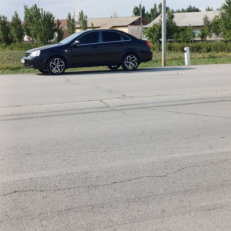 Bentli Diska oʻzim yangi olib taqqanman..Diska 100% radnoy. Diska mos