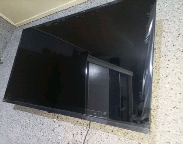 SMART TV 45 TALIK SHIVAKI FIRMA YAPONYANIKI YANGI SMART TV 45 TALIK SHIVAKI FIRMA YAPONYANIKI YANGI