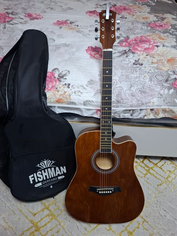 Gitara soatiladi