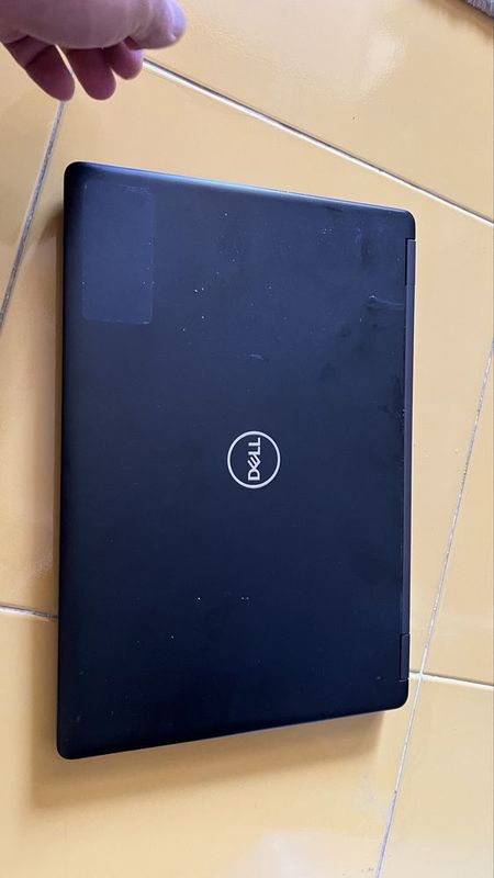 Продается лэптоп Dell Latitude 5490 8/256