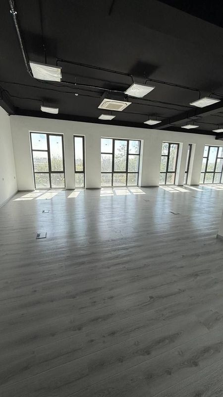 Продается офис Улица Махтумкули 1061м2