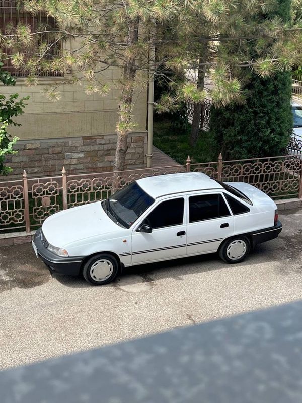 Daewoo nexia 1 dons sotiladi Daewoo nexia 1 dons sotiladi