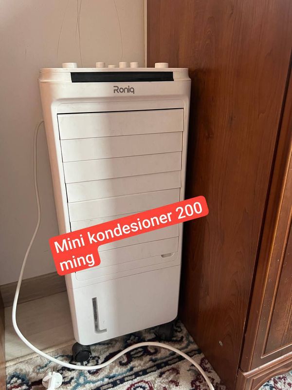 mini konditsioner. suv yordamida sovutadi. mini konditsioner. suv yordamida sovutadi.