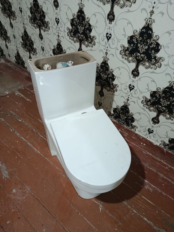 Unitaz sotiladi yangidek Unitaz sotiladi yangidek
