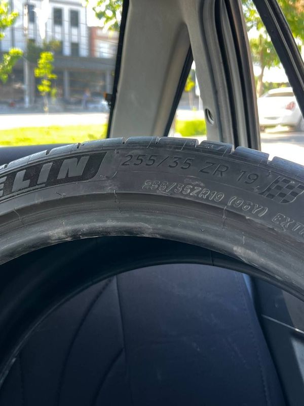 Michelin Pilot Sport 4 S Michelin Pilot Sport 4 S