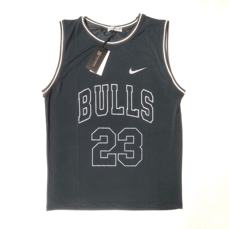 Майка Спортивная Bulls 23. XL. Uzbekistan. Майка Спортивная Bulls 23. XL. Uzbekistan.