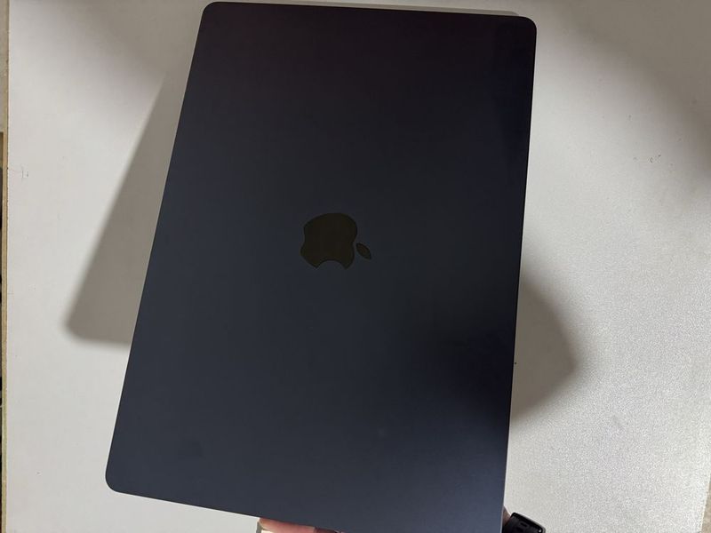 Macbook Air 15, M3, 8/256 Macbook Air 15, M3, 8/256