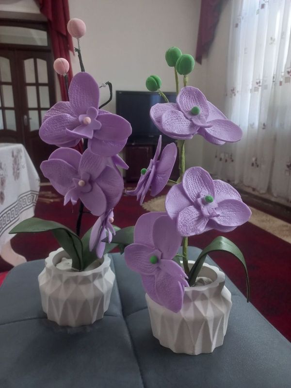Гуллар сотилади исскуственный
